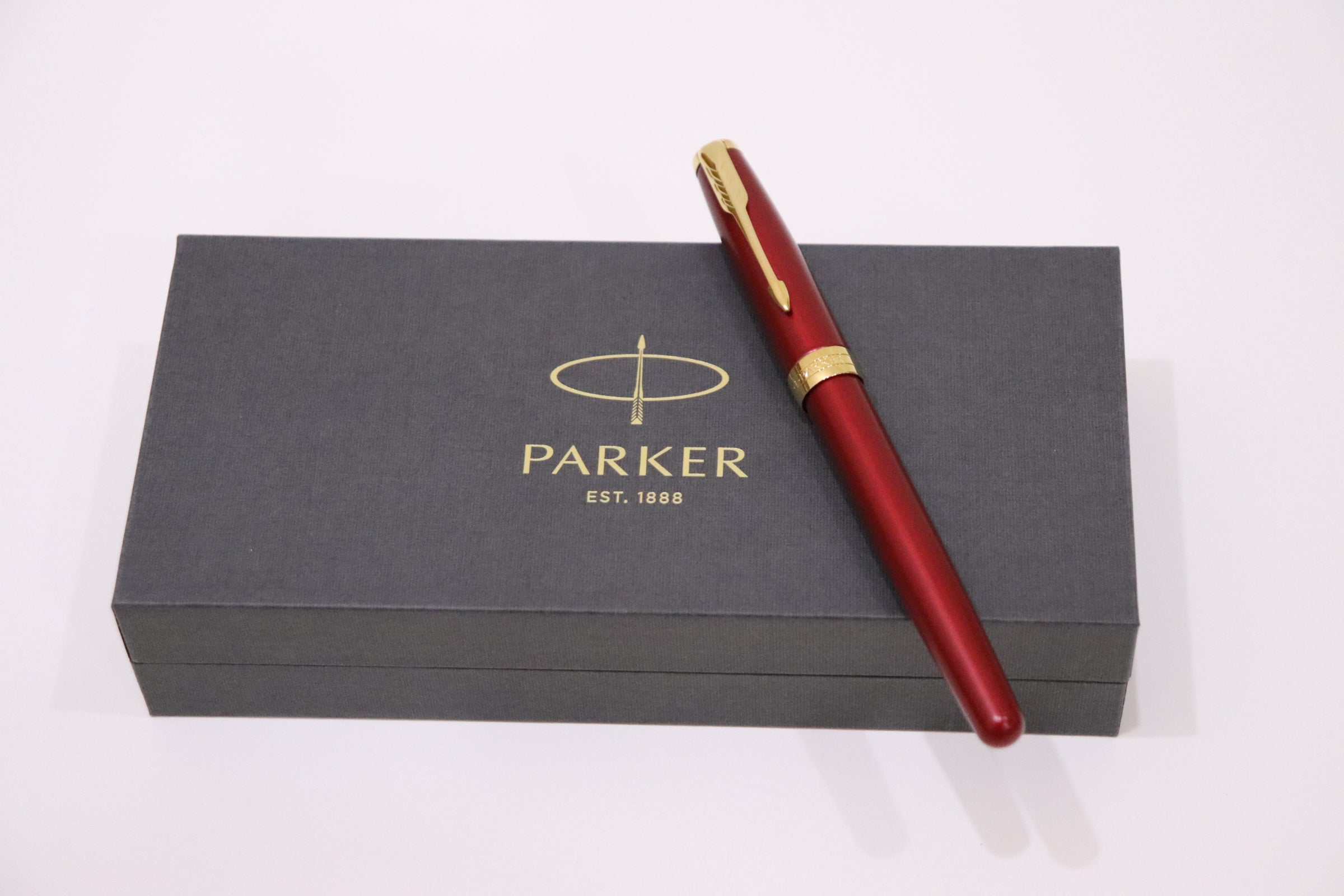 Parker Sonnet Intense Red Gold Trim Fountain Pen