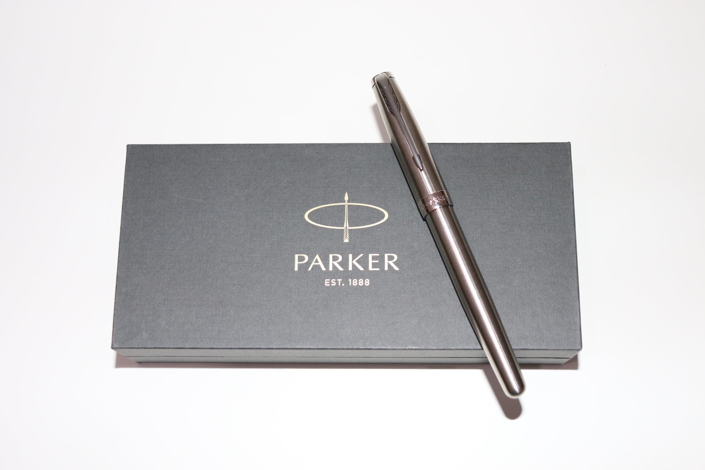 Parker Sonnet Stainless Steel Chrome Trim Fountain Pen