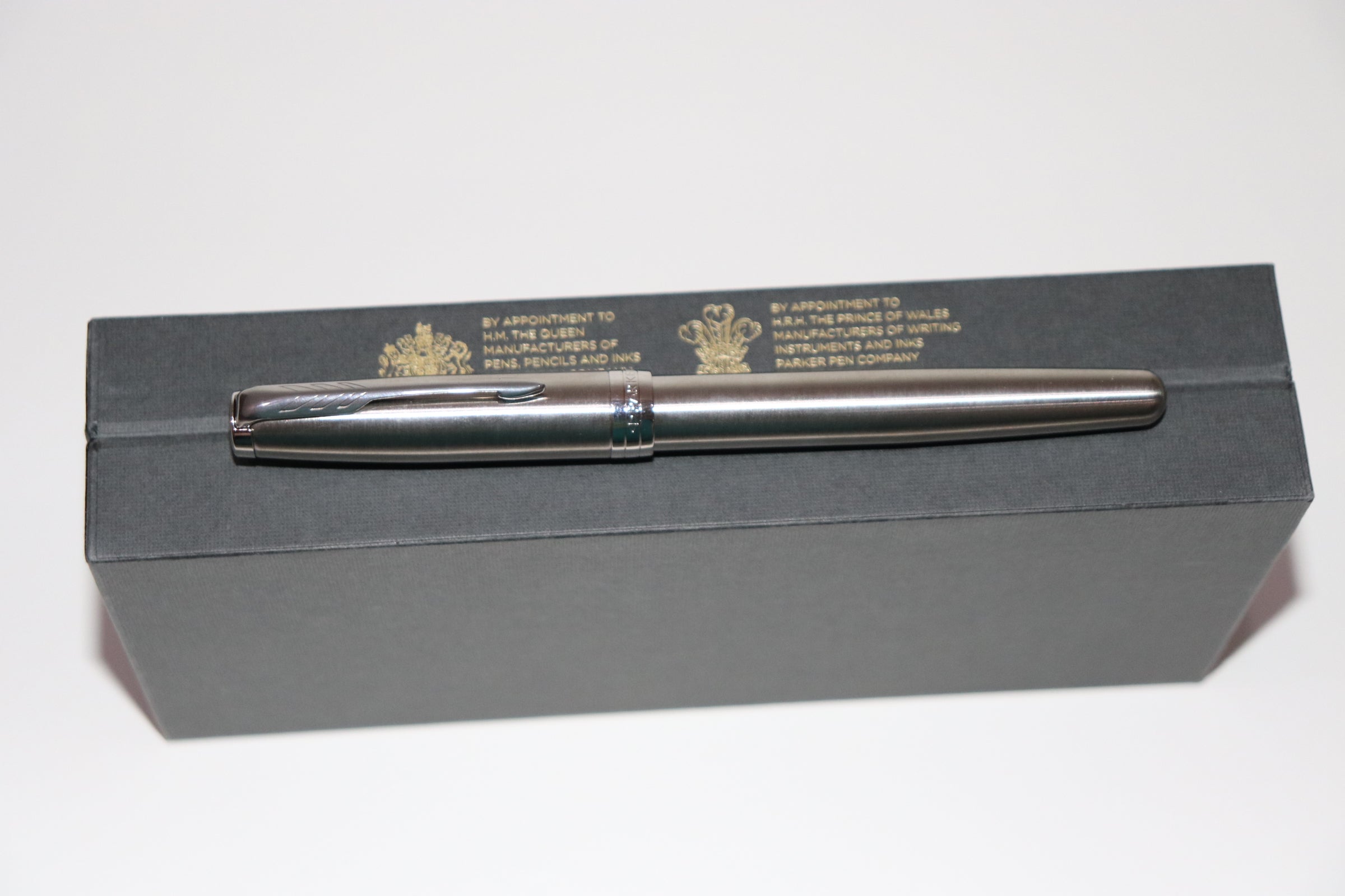 Parker Sonnet Stainless Steel Chrome Trim Fountain Pen