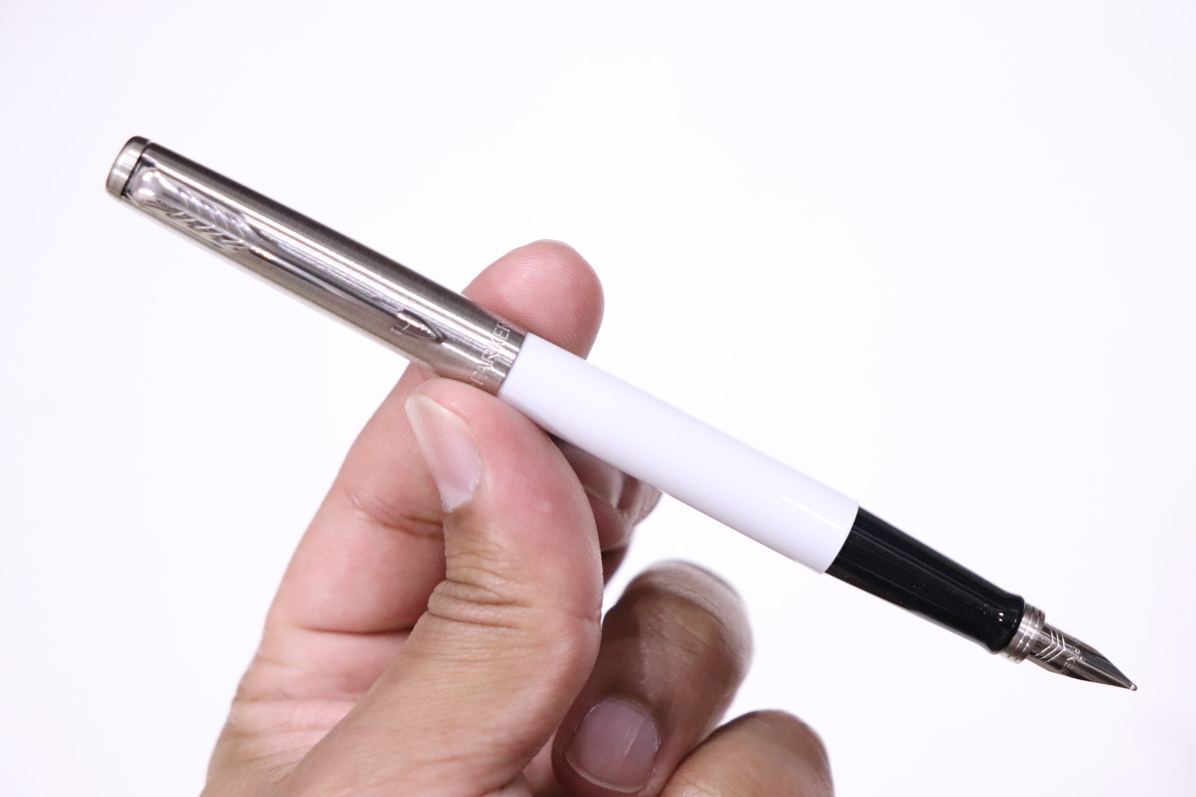 Parker Jotter Original White Fountain Pen