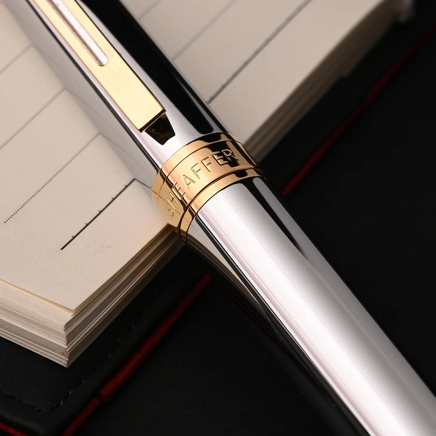 Sheaffer Gift Collection 300 – 9342 Chrome / Gold Tone Trim Fountain Pen