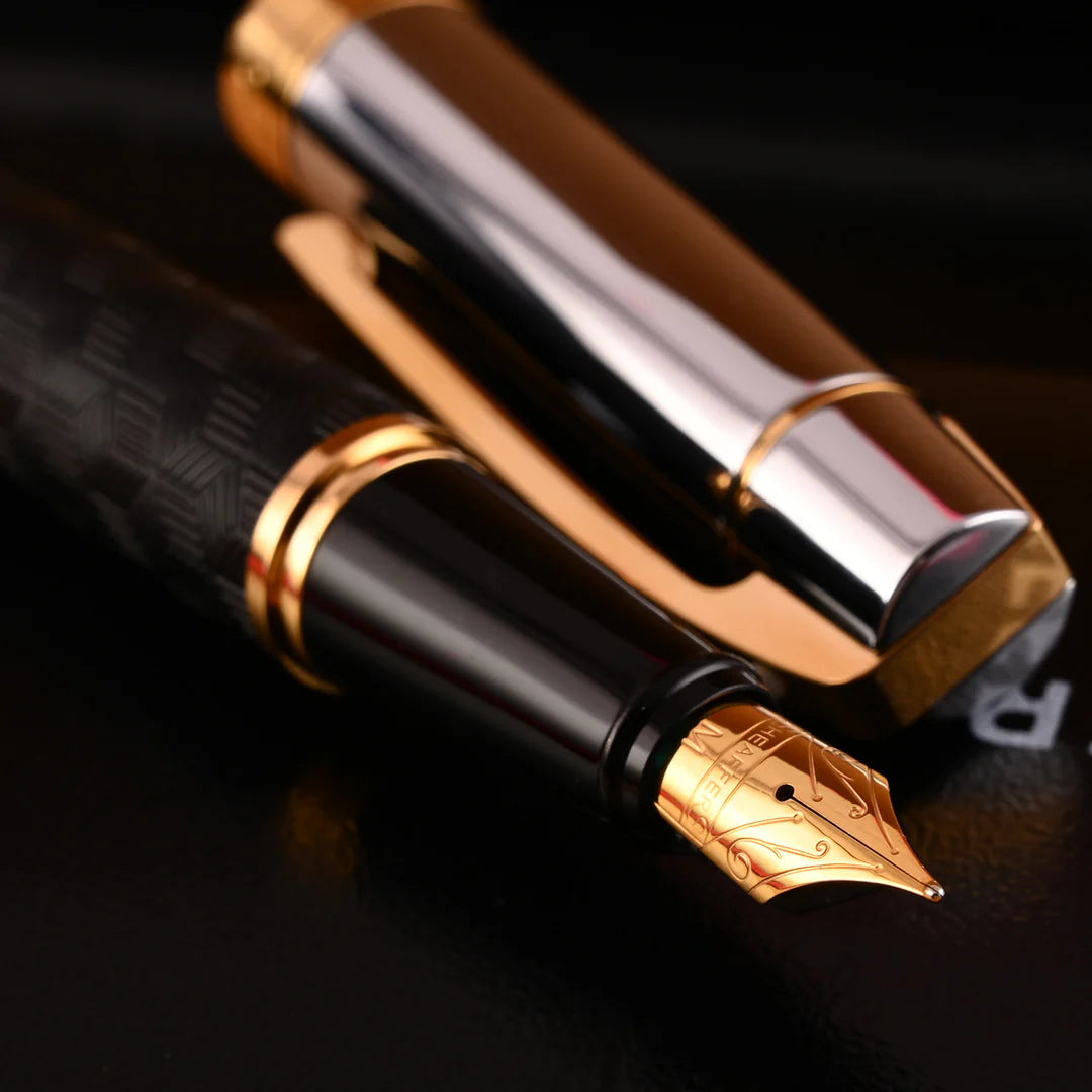 Sheaffer Gift Collection 300 – 9347 Engraved Black with Chrome Cap and Gold Trims Fountain Pen