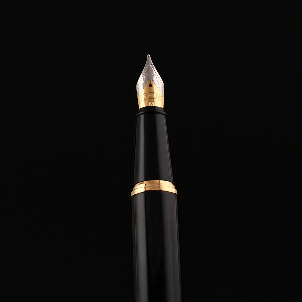 Sheaffer Gift Collection 300 – 9325 Glossy Black Gold Tone Trim Fountain Pen