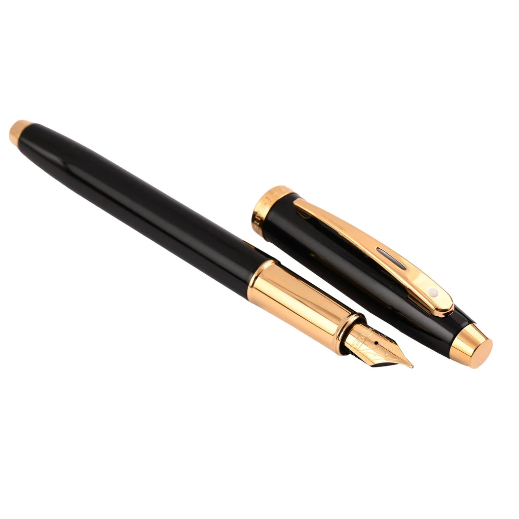 Sheaffer Gift Collection 100 – 9322 Fountain Pen | Glossy Black with Gold Trim