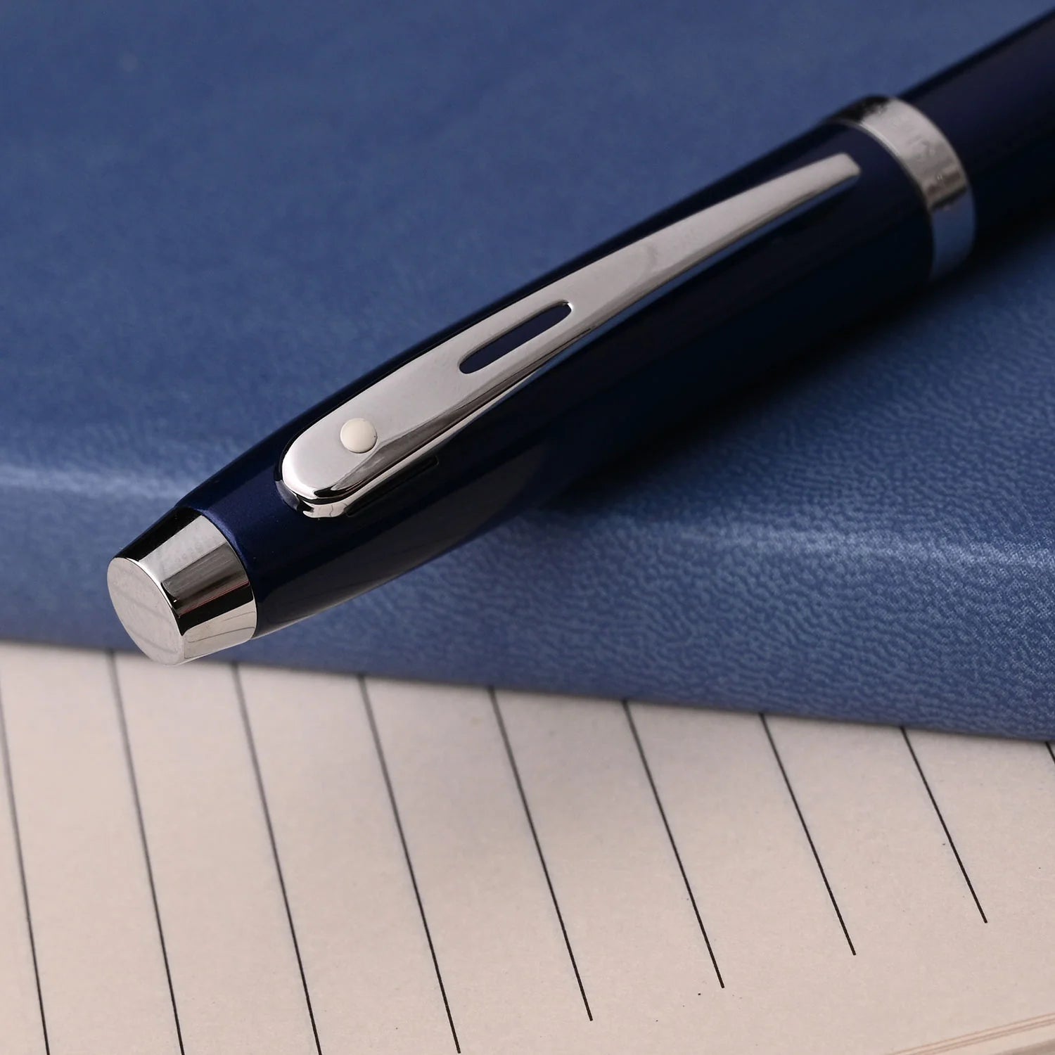 Sheaffer Gift Collection 100 – 9339 Fountain Pen | Glossy Blue Lacquer with Chrome Trim