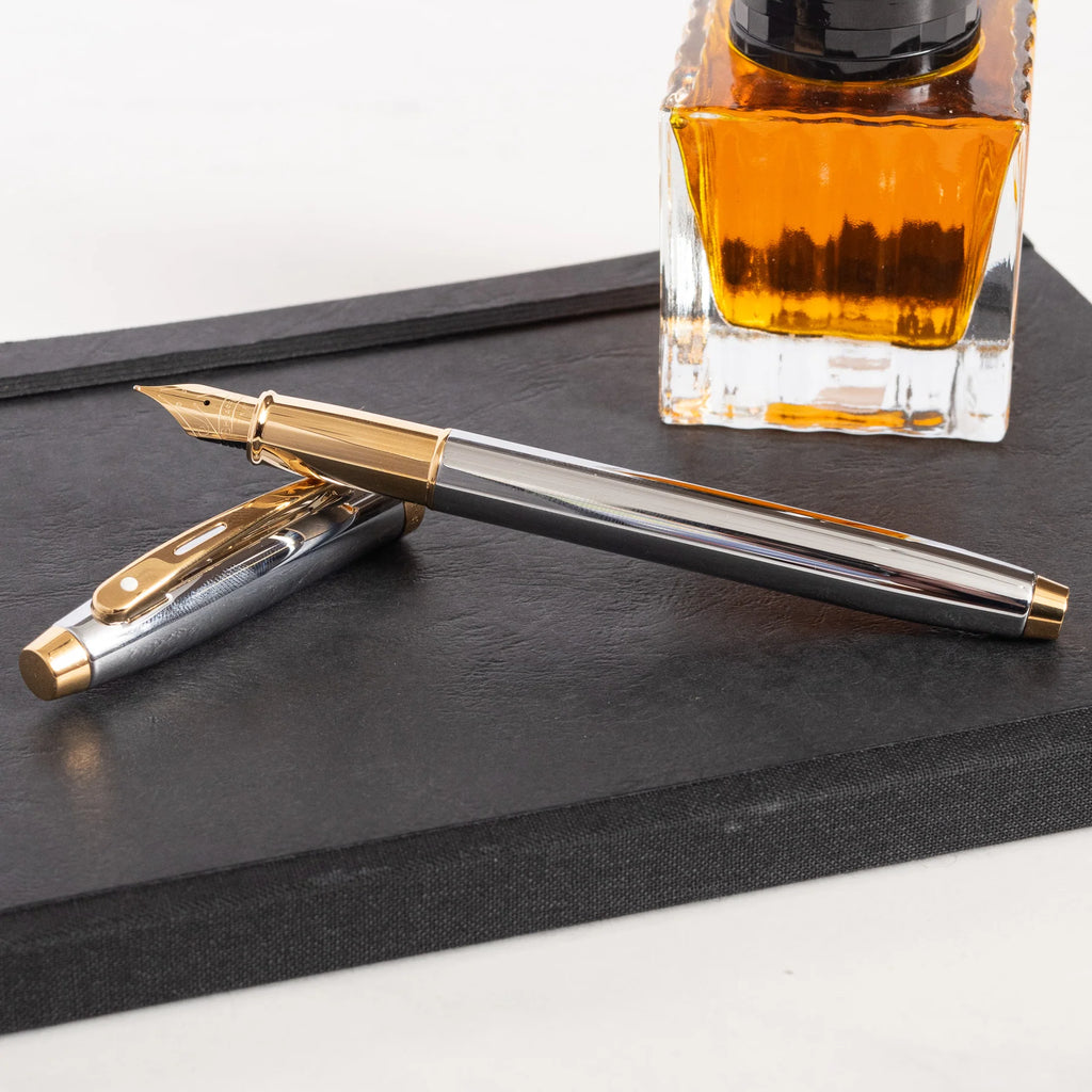 Sheaffer Gift Collection 100 – 9340 Fountain Pen | Chrome with Gold Plated Trim