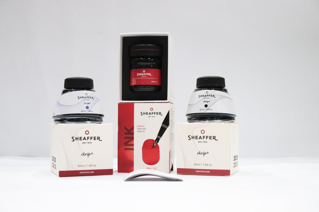Sheaffer 300 Matte Black Fountain Pen With Ink Bottle