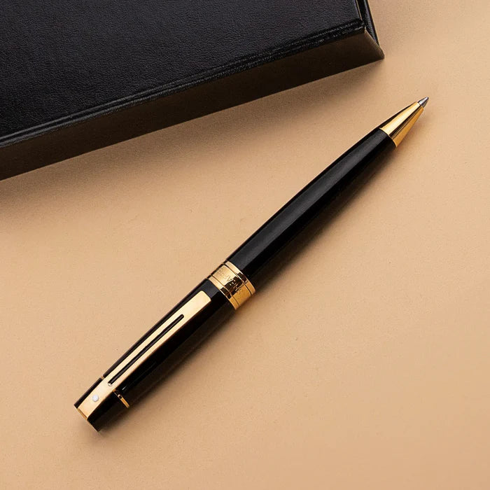 Sheaffer Gift Collection 300 – 9325 Glossy Black Gold Tone Trim Ballpoint Pen