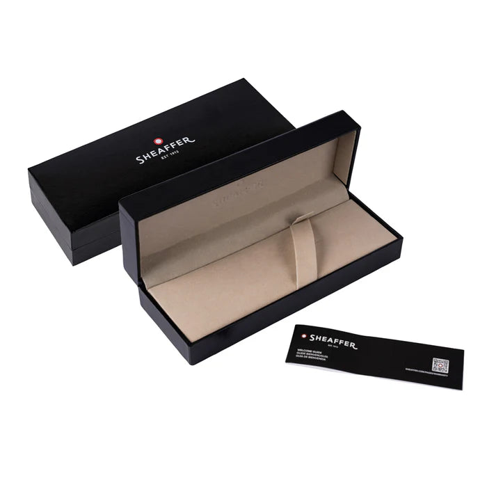 Sheaffer Gift Collection 300 – 9312 Glossy Black Chrome Trim Ballpoint Pen